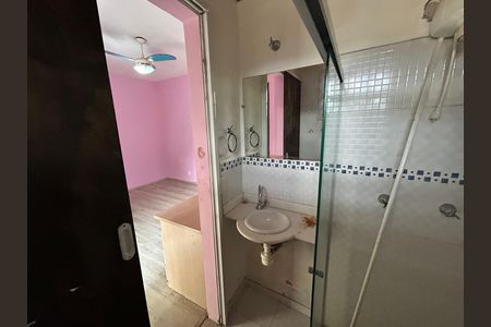 Casa para alugar com 121m², 3 quartos e 2 vagasBanheiro da Suíte