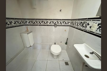 Casa para alugar com 121m², 3 quartos e 2 vagasBanheiro 4