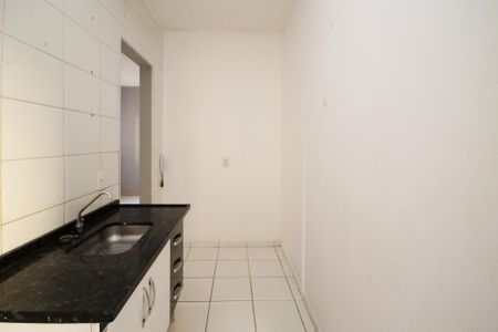Cozinha de apartamento para alugar com 2 quartos, 42m² em Jardim Central, Cotia