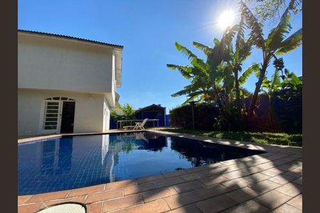 Foto 03 de casa de condomínio à venda com 4 quartos, 350m² em Residencial Quatro (Alphaville), Santana de Parnaíba
