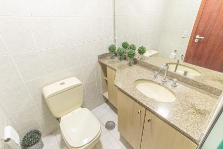 Apartamento à venda com 107m², 3 quartos e 2 vagas Apartamento à venda com 107m², 3 quartos e 2 vagasBanheiro