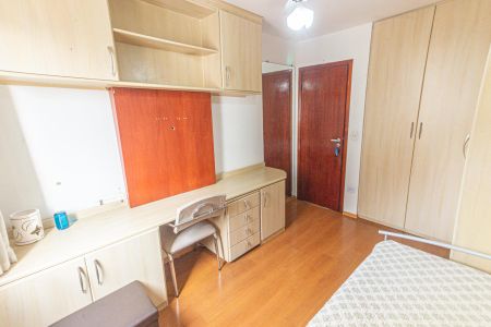 Apartamento à venda com 107m², 3 quartos e 2 vagas Apartamento à venda com 107m², 3 quartos e 2 vagasQuarto 2