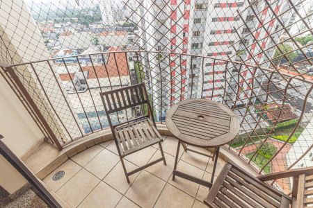 Apartamento à venda com 107m², 3 quartos e 2 vagas Apartamento à venda com 107m², 3 quartos e 2 vagasVaranda