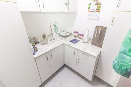 Apartamento à venda com 107m², 3 quartos e 2 vagas Apartamento à venda com 107m², 3 quartos e 2 vagasQuarto de Serviço