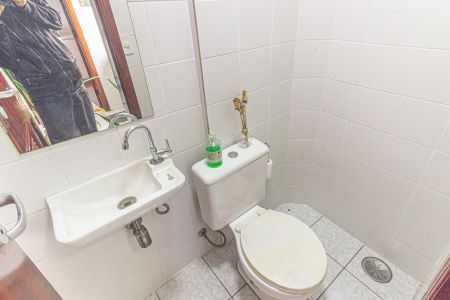 Apartamento à venda com 107m², 3 quartos e 2 vagas Apartamento à venda com 107m², 3 quartos e 2 vagasBanheiro de Serviço