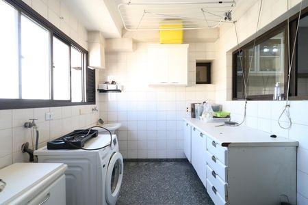 Apartamento à venda com 171m², 3 quartos e 2 vagasÁrea de Serviço
