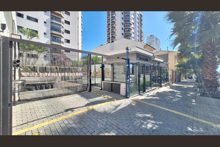 Apartamento à venda com 171m², 3 quartos e 2 vagasFachada