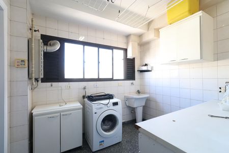 Apartamento à venda com 171m², 3 quartos e 2 vagasÁrea de Serviço