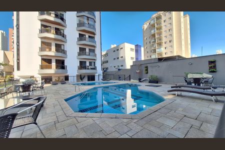 Apartamento à venda com 171m², 3 quartos e 2 vagasÁrea comum - Piscina