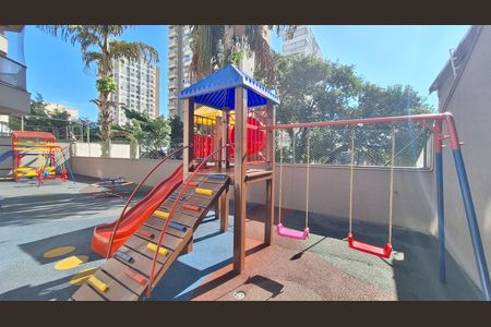 Apartamento à venda com 171m², 3 quartos e 2 vagasÁrea comum - Playground