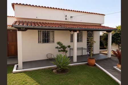 Casa para alugar com 174m², 3 quartos e 3 vagas