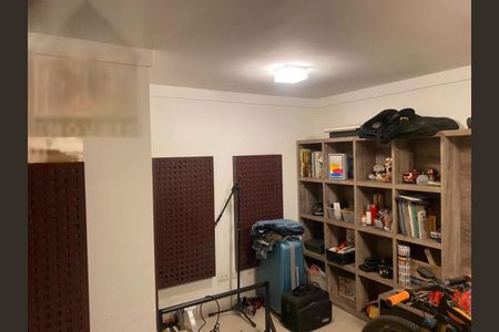 Casa à venda com 3 quartos, 220m² em Moema, São Paulo