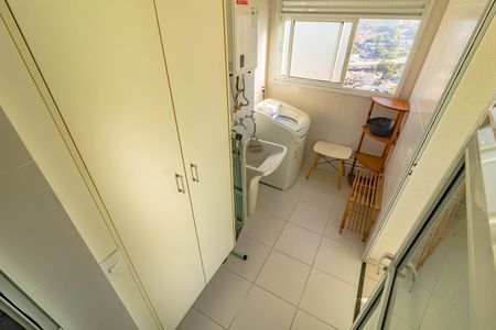 Apartamento para alugar com 68m², 2 quartos e 2 vagas