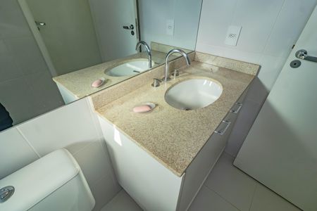 Apartamento para alugar com 68m², 2 quartos e 2 vagas