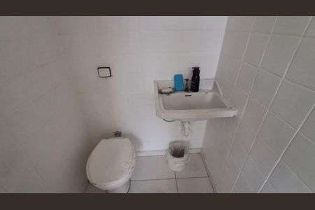Casa para alugar com 220m², 2 quartos e 2 vagasBanheiro de Serviço 