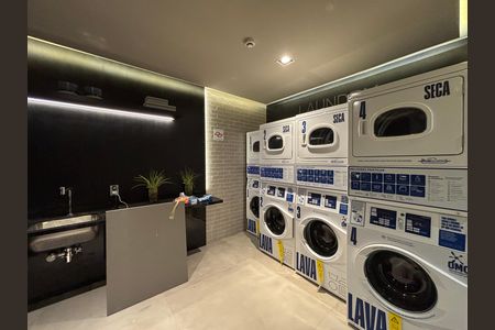Studio à venda com 29m², 1 quarto e 1 vaga Studio à venda com 29m², 1 quarto e 1 vagaLavanderia