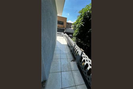Casa à venda com 4 quartos, 180m² em Vila Alzira, São Paulo