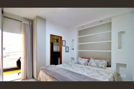 Casa à venda com 2 quartos, 150m² em Parque Oratório, Santo André