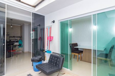 Casa à venda com 136m², 3 quartos e 2 vagasQuintal