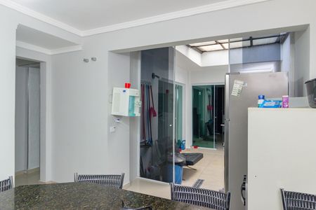 Casa à venda com 136m², 3 quartos e 2 vagasCozinha