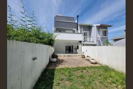 Casa para alugar com 131m², 3 quartos e 1 vaga