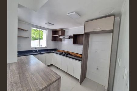 Casa para alugar com 131m², 3 quartos e 1 vaga Casa para alugar com 131m², 3 quartos e 1 vagaCozinha