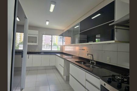 Apartamento para alugar com 3 quartos, 163m² em Vila Andrade, São Paulo