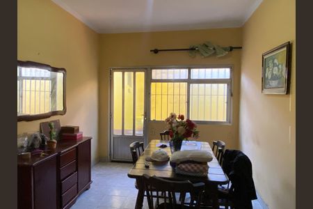 Casa à venda com 500m², 3 quartos e 3 vagas Casa à venda com 500m², 3 quartos e 3 vagasSala de Jantar