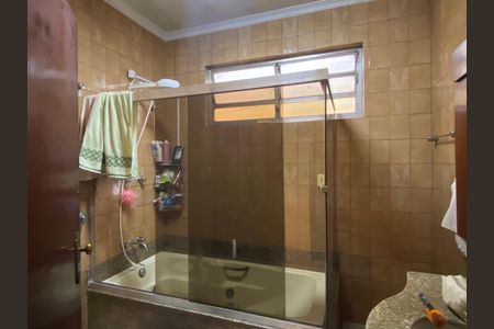 Casa à venda com 500m², 3 quartos e 3 vagas Casa à venda com 500m², 3 quartos e 3 vagasBanheiro 2