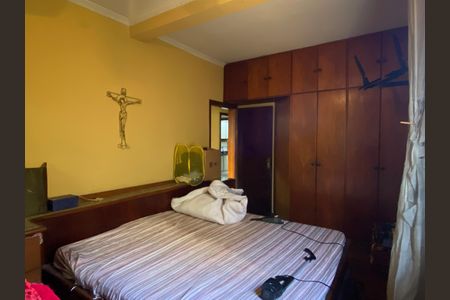 Casa à venda com 500m², 3 quartos e 3 vagas Casa à venda com 500m², 3 quartos e 3 vagasSuíte