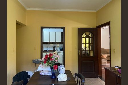 Casa à venda com 500m², 3 quartos e 3 vagas Casa à venda com 500m², 3 quartos e 3 vagasSala de Jantar