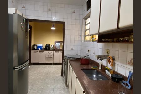 Casa à venda com 500m², 3 quartos e 3 vagas Casa à venda com 500m², 3 quartos e 3 vagasCozinha