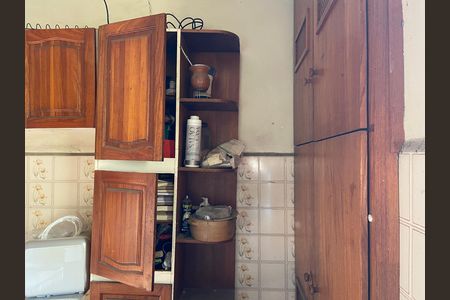 Casa à venda com 500m², 3 quartos e 3 vagas Casa à venda com 500m², 3 quartos e 3 vagasÁrea de Serviço