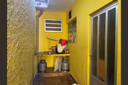 Casa à venda com 500m², 3 quartos e 3 vagas Casa à venda com 500m², 3 quartos e 3 vagasÁrea externa