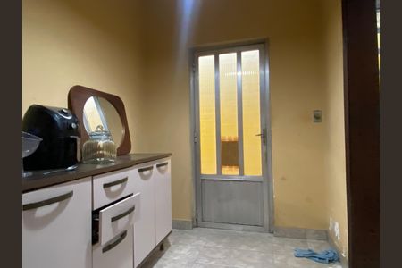 Casa à venda com 500m², 3 quartos e 3 vagas Casa à venda com 500m², 3 quartos e 3 vagasCozinha