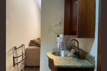 Casa à venda com 500m², 3 quartos e 3 vagas Casa à venda com 500m², 3 quartos e 3 vagasLavabo