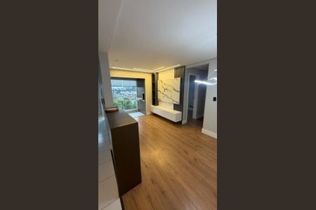Sala de apartamento para alugar com 2 quartos, 60m² em Fanny, Curitiba