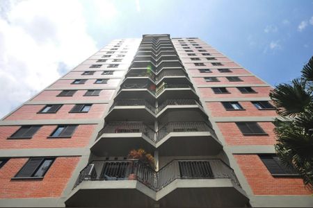 Apartamento à venda com 84m², 2 quartos e 2 vagasFachada