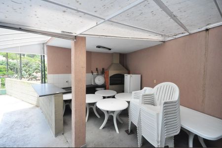 Apartamento à venda com 84m², 2 quartos e 2 vagasChurrasqueira