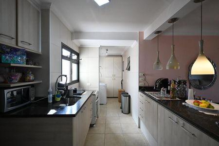 Apartamento à venda com 84m², 2 quartos e 2 vagasCozinha