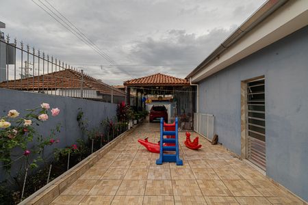 Casa à venda com 300m², 2 quartos e 5 vagasQuintal