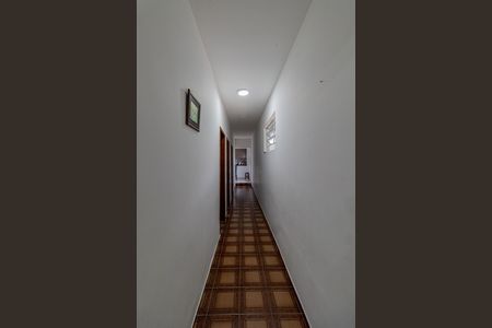 Casa à venda com 300m², 2 quartos e 5 vagasCorredor