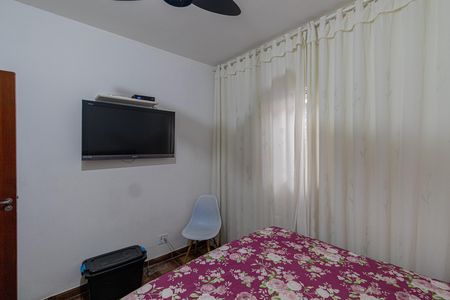Quarto 1 de casa à venda com 2 quartos, 300m² em Cidade Líder, São Paulo