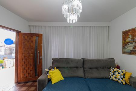 Sala de casa à venda com 2 quartos, 300m² em Cidade Líder, São Paulo