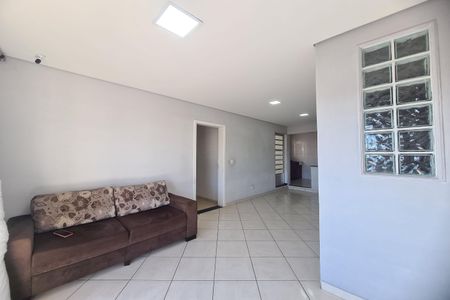 Sala de casa para alugar com 2 quartos, 115m² em Jardim Planalto, São Paulo