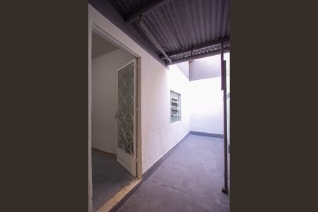 Casa para alugar com 36m², 1 quarto e sem vagaQuintal