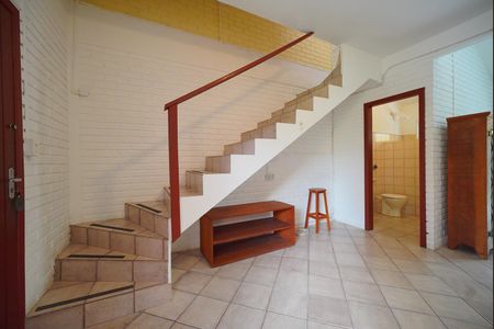 Casa de condomínio para alugar com 75m², 1 quarto e 1 vagaSala