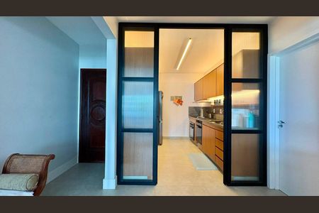 Apartamento para alugar com 106m², 3 quartos e 2 vagas Apartamento para alugar com 106m², 3 quartos e 2 vagasCozinha