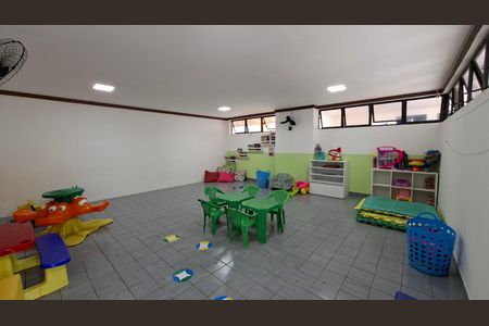 Apartamento para alugar com 106m², 2 quartos e 2 vagas Apartamento para alugar com 106m², 2 quartos e 2 vagasÁrea comum