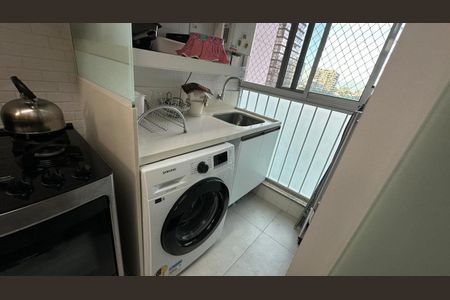 Apartamento à venda com 81m², 2 quartos e 1 vaga Apartamento à venda com 81m², 2 quartos e 1 vagaÁrea de Serviço